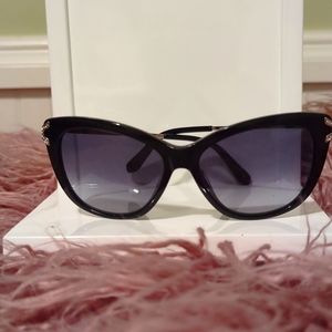 Vera Wang Sunglasses with Swarovski Crystals